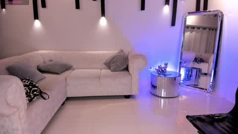 Snapshot of mararicci chatting on January 2025 11:08:01 PM MARA online show from January 2025 11:08:01 PM