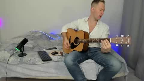 Snapshot of marc105100 chatting on October 2025 05:36:01 PM alex marvelxx online show from October 2025 05:36:01 PM