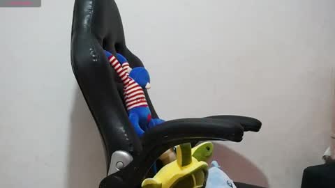 MARCE AND ..... online show from October 2025 09:59:02 PM