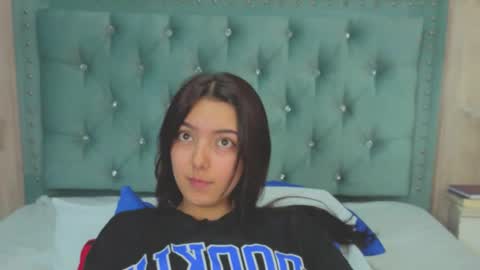 Snapshot of marcelaa_fox chatting on September 2025 09:53:02 PM Marcela online show from September 2025 09:53:02 PM