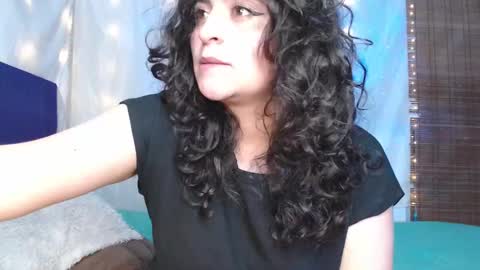 Snapshot of marceline_uu chatting on December 2024 06:43:02 PM M A R C I online show from December 2024 06:43:02 PM