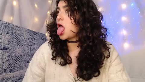 Snapshot of marceline_uu chatting on January 2025 08:22:02 PM M A R C I online show from January 2025 08:22:02 PM