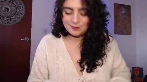 Snapshot of marceline_uu chatting on February 2025 02:32:01 PM M A R C I online show from February 2025 02:32:01 PM