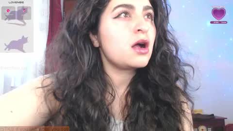 Snapshot of marceline_uu chatting on November 2025 08:30:02 PM M A R C I online show from November 2025 08:30:02 PM