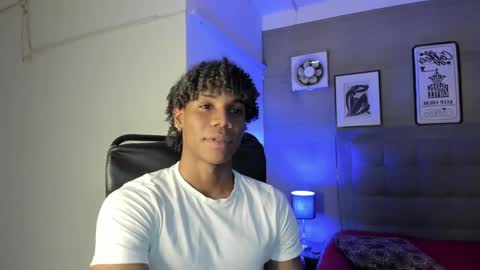 Snapshot of marcelo_dosantos77 chatting on February 2025 03:33:02 AM MARCELO online show from February 2025 03:33:02 AM