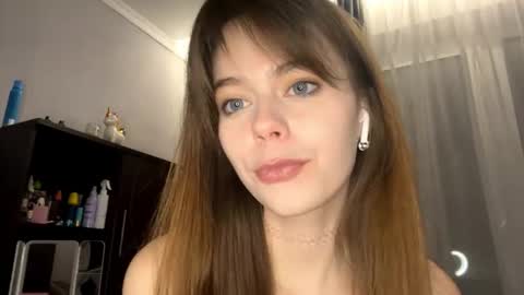 Snapshot of marciecommon chatting on September 2025 03:57:01 PM Alisa online show from September 2025 03:57:01 PM