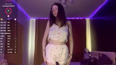 Snapshot of marciecommon chatting on November 2025 08:14:01 AM Alisa online show from November 2025 08:14:01 AM