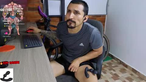 Snapshot of marckmuscle chatting on October 2025 02:32:02 AM Marck Independent model online show from October 2025 02:32:02 AM