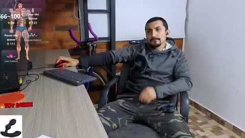 Snapshot of marckmuscle chatting on October 2025 01:49:01 AM Marck Independent model online show from October 2025 01:49:01 AM