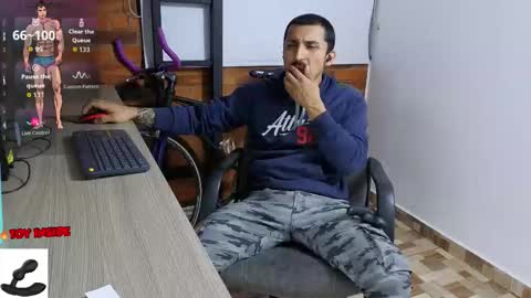 Snapshot of marckmuscle chatting on October 2025 03:40:02 AM Marck Independent model online show from October 2025 03:40:02 AM