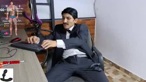 Snapshot of marckmuscle chatting on November 2025 04:14:01 AM Marck Independent model online show from November 2025 04:14:01 AM