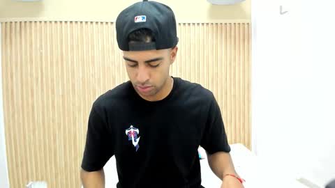 MARCO online show from November 2025 12:20:01 PM