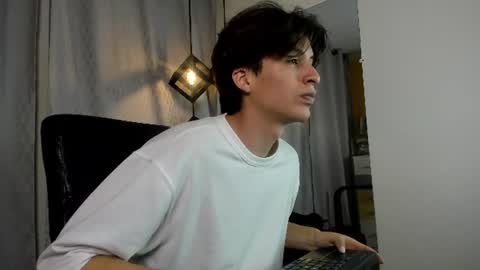 marcoviolet online show from June 2026 07:46:01 PM