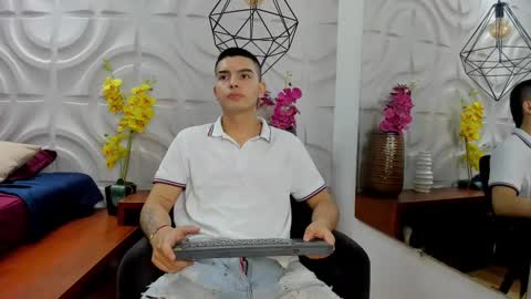 Snapshot of marcovitto chatting on December 2024 05:04:02 AM marcovitto online show from December 2024 05:04:02 AM