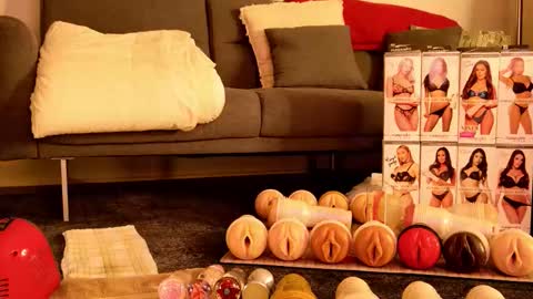 Marc online show from November 2025 01:42:01 AM