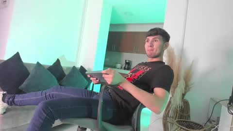 marcus_fire online show from February 2025 10:37:02 AM