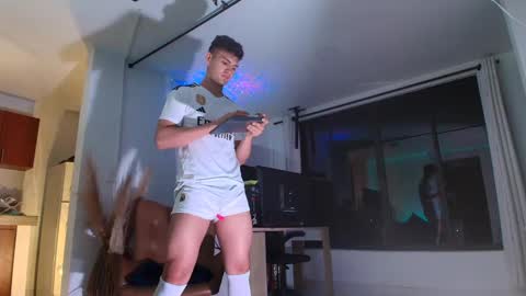 marcus_fire online show from September 2025 05:19:02 AM