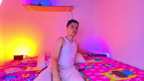 Snapshot of marcus_hanks chatting on October 2025 10:42:02 PM Marcus Hanks online show from October 2025 10:42:02 PM