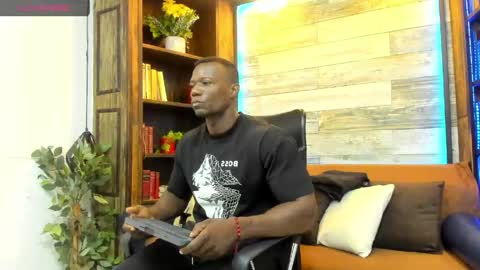 Marcusssss online show from April 2026 01:04:01 PM