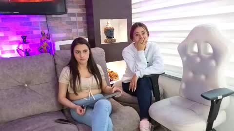 Maria online show from October 2025 07:44:02 PM