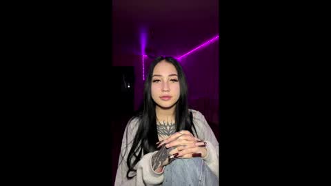 Lauren online show from May 2026 01:07:02 PM