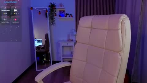 Margo online show from November 2025 02:45:02 AM