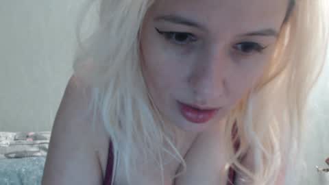 Snapshot of margo_shine chatting on December 2024 05:00:01 PM margo_shine online show from December 2024 05:00:01 PM