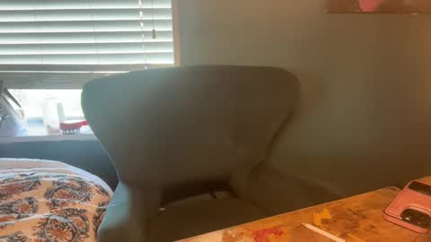 Elle online show from September 2025 01:48:02 PM