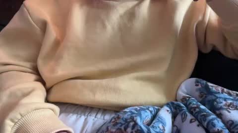 Elle online show from December 2025 04:23:01 PM