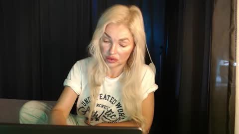 Margoo online show from October 2025 02:43:02 AM