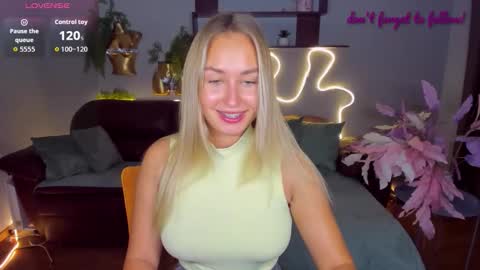 MargoSugar online show from October 2025 06:10:01 AM