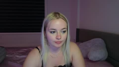 Snapshot of margot_robbie7 chatting on September 2025 12:12:02 AM margot_robbie7 online show from September 2025 12:12:02 AM