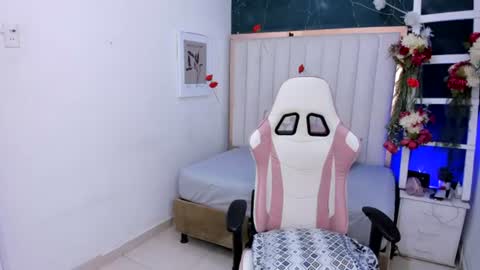 Margot  online show from June 2026 12:36:02 PM