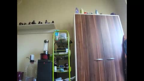 Snapshot of mari4o chatting on October 2025 09:44:01 AM mari4o online show from October 2025 09:44:01 AM