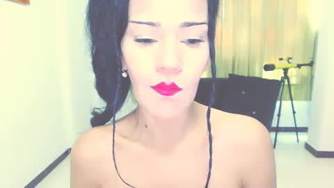 Snapshot of mari4you69 chatting on September 2025 01:44:02 PM mari4you69 online show from September 2025 01:44:02 PM