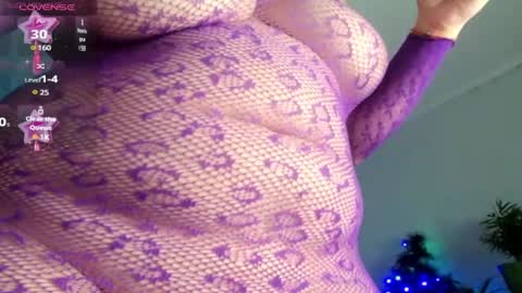 Snapshot of mari_77777 chatting on December 2024 09:30:02 PM Mari online show from December 2024 09:30:02 PM