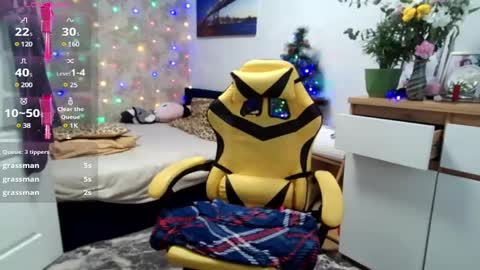 Snapshot of mari_77777 chatting on December 2024 10:02:01 AM Mari online show from December 2024 10:02:01 AM