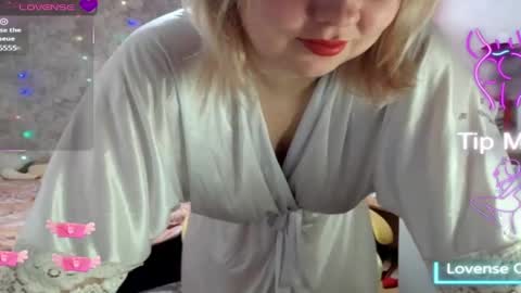 Snapshot of mari_77777 chatting on February 2025 03:26:02 AM Mari online show from February 2025 03:26:02 AM
