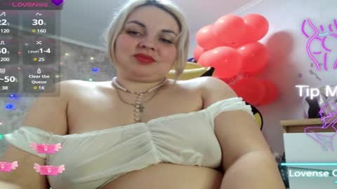 Snapshot of mari_77777 chatting on March 2025 06:39:02 PM Mari online show from March 2025 06:39:02 PM