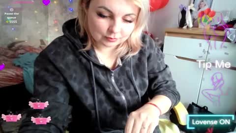 Snapshot of mari_77777 chatting on March 2025 09:51:02 AM Mari online show from March 2025 09:51:02 AM