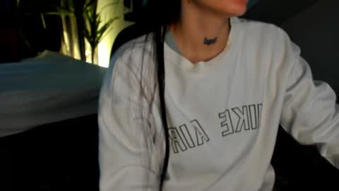 mari_salgado online show from October 2025 11:09:01 AM