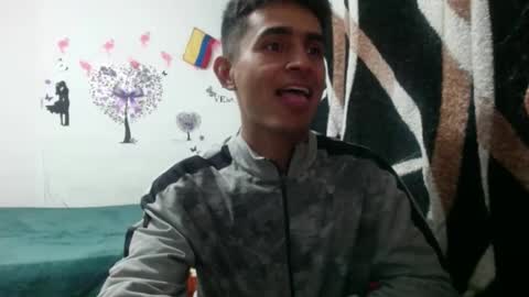 Snapshot of maria_and_angel17 chatting on December 2024 02:15:02 AM Mara and ngel online show from December 2024 02:15:02 AM