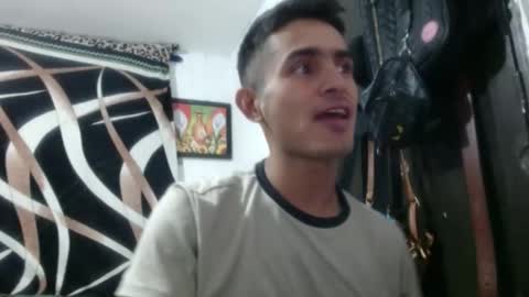 Snapshot of maria_and_angel17 chatting on December 2024 01:37:02 AM Mara and ngel online show from December 2024 01:37:02 AM