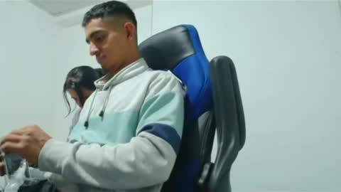 Snapshot of maria_and_angel17 chatting on February 2025 02:49:02 AM Mara and ngel online show from February 2025 02:49:02 AM