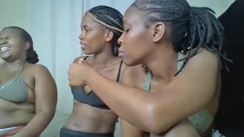 maria_dally online show from December 2024 08:33:01 PM