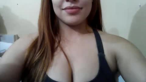 Snapshot of maria_eugenia chatting on May 2026 01:47:02 AM Mareu online show from May 2026 01:47:02 AM