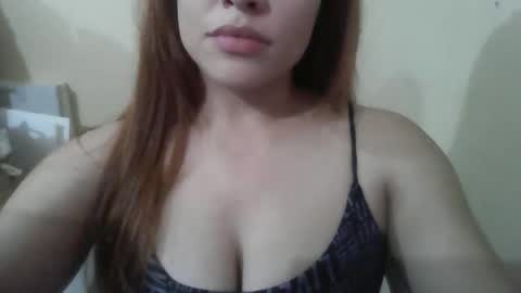 Snapshot of maria_eugenia chatting on May 2026 09:10:01 PM Mareu online show from May 2026 09:10:01 PM