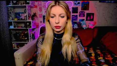Snapshot of maria_hunt chatting on January 2025 03:02:01 AM Maria online show from January 2025 03:02:01 AM