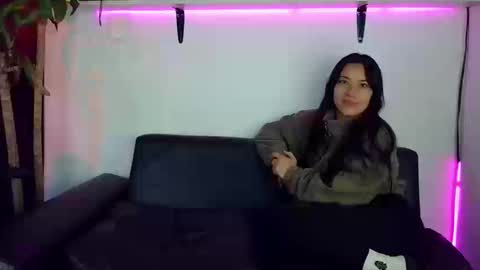 Snapshot of mariaa_paulaa chatting on September 2025 01:21:01 PM Maria Paula online show from September 2025 01:21:01 PM