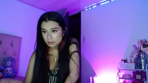 Snapshot of mariaa_vicctoria chatting on October 2025 11:35:02 PM Vicky online show from October 2025 11:35:02 PM